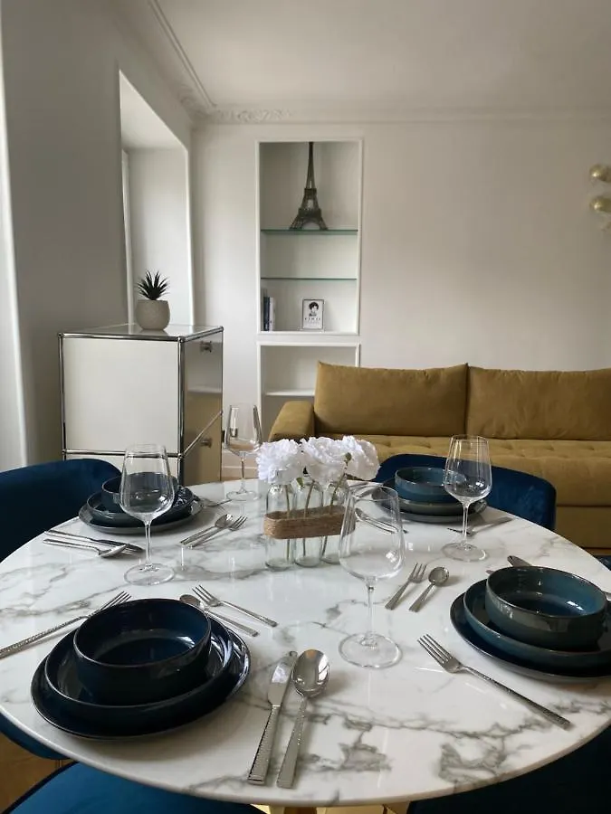 Studio Pres Des Champs-Elysees Paris