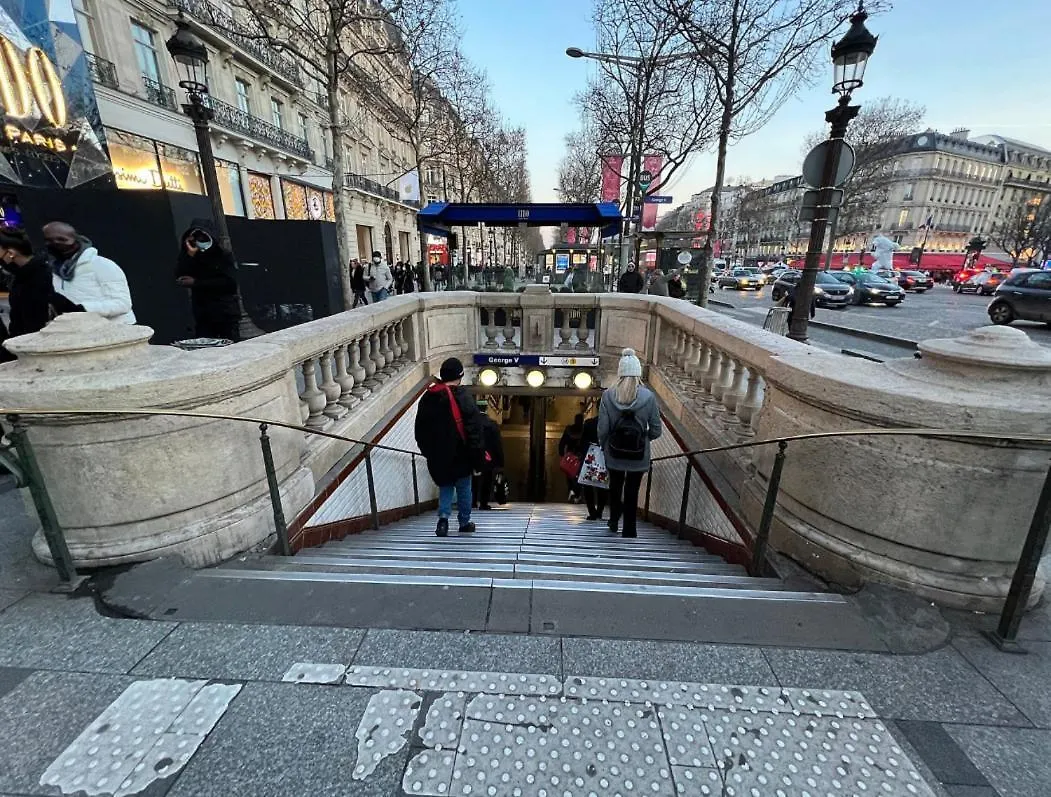 Studio Pres Des Champs-Elysees Paris