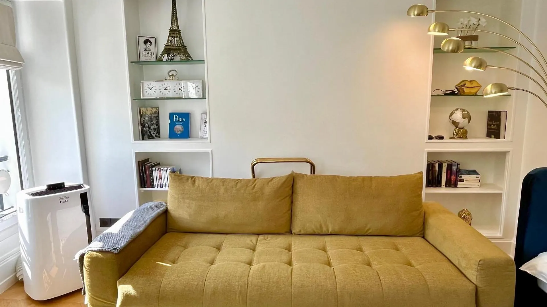 Studio Pres Des Champs-Elysees Paris
